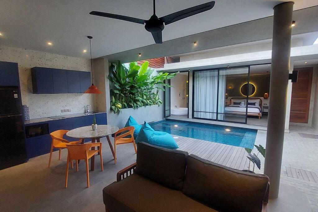 Akhila 1 - 1 Bedroom Modern Tropical Villa At The Heart Of Seminyak מראה חיצוני תמונה